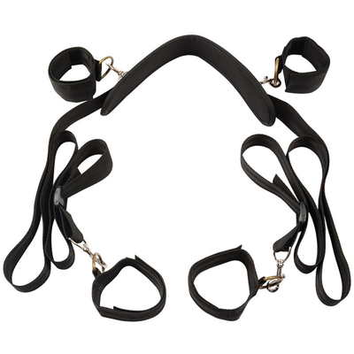 Set di cinturini regolabili per attività a letto, giocattoli da flirto molto occasionali sm bondage per giochi di coppia